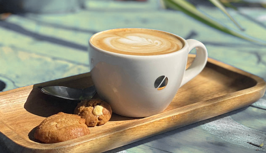 Koude herfstdagen, opwarmen met lekkere koffie